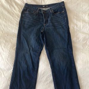 Like new Simply Vera Vera Wang size 14 Capri Dark Wash Jeans